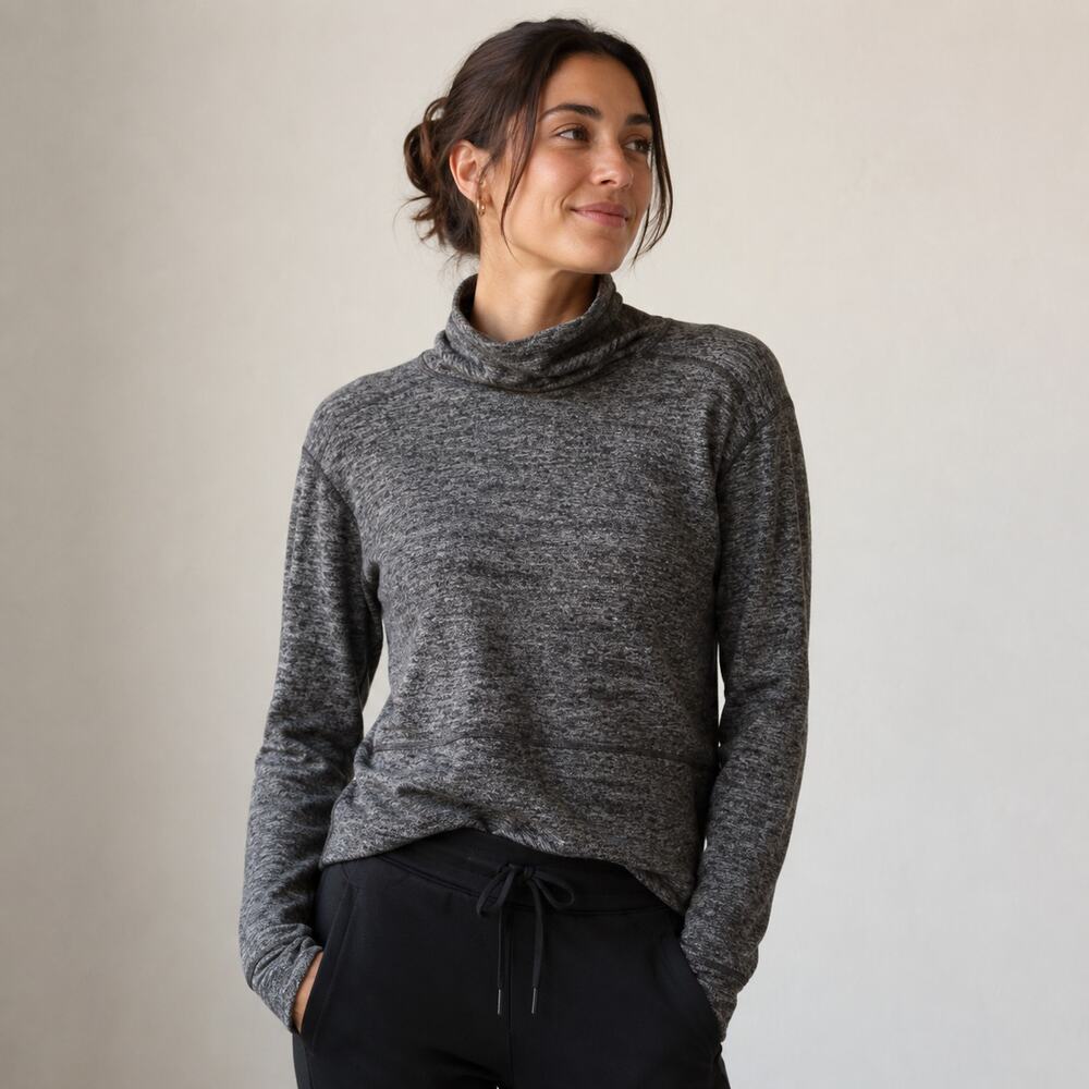 Lululemon W3DTYS Ready to Rulu Heathered Black Fleece Pullover, size 6
